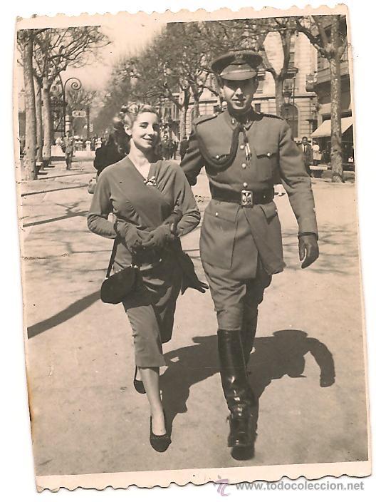 Militaria: ALF&Eacute;REZ ESPA&Ntilde;OL DE PASEO EN LOS A&Ntilde;OS 40.