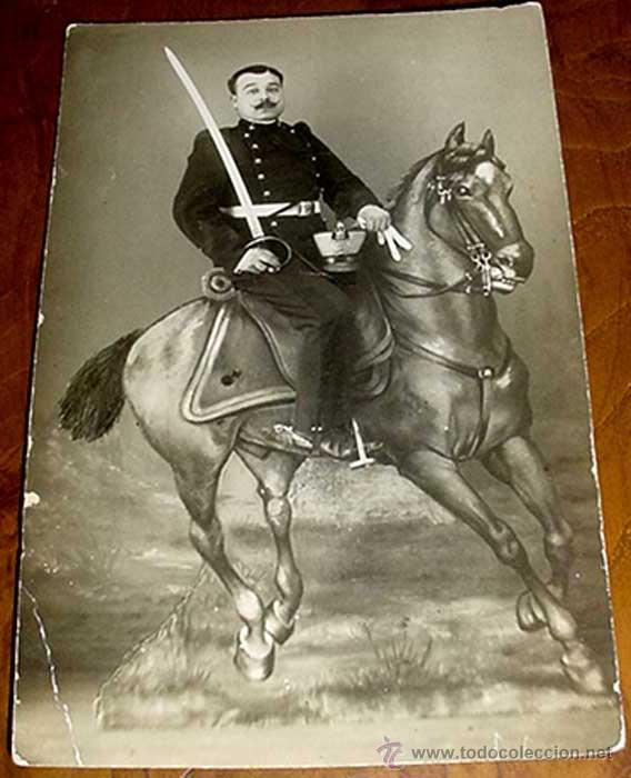Military Antiques: ANTIGUA FOTO POSTAL DE MILITAR ESPA&Ntilde;OL A CABALLO - FOTO DE ESTUDIO DE FOTOGRAFIA MILITAR, PUERTA STA
