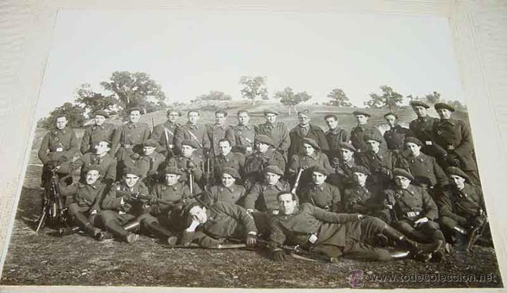 Militaria: ANTIGUA FOTOGRAFIA ORIGINAL DEL REGIMIENTO DE TELEGRAFOS GRUPO DE RECLUTRAS DEL CAPITULO XVII - EL P