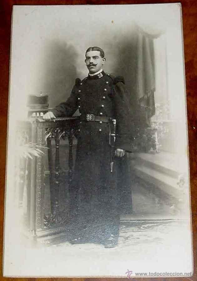 Military Antiques: ANTIGUA FOTO POSTAL DE MILITAR - FOTO CHINCHILLA DE TARRAGONA. SIN CIRCULAR