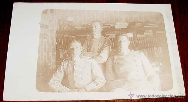 Militaria: ANTIGUA FOTO POSTAL DE OFICIALES DEL EJERCITO ESPA&Ntilde;OL ACADEMIA DE ARTILLERIA DE SEGOVIA MUY PROBABLE