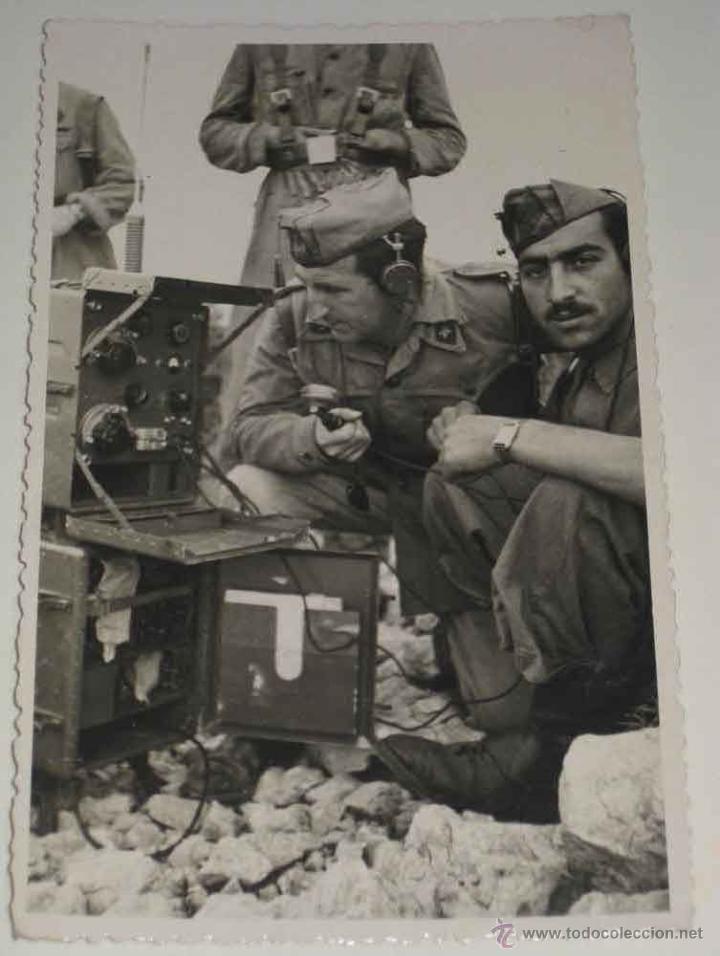 Militaria: ANTIGUA FOTO POSTAL DE MANIOBRAS MILITARES - A&Ntilde;O 1949 - NO CIRCULADA.
