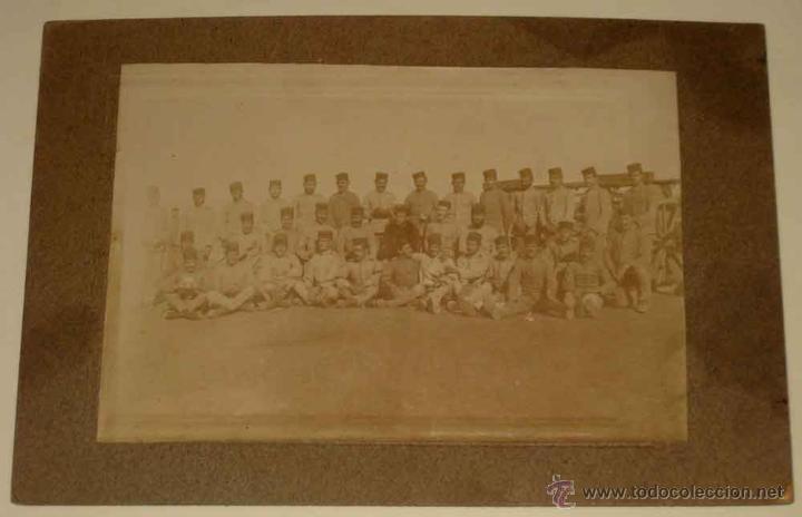 Militaria: ANTIGUA FOTOGRAFIA ALBUMINA DE MILITARES DEL CUERPO DE ARTILLERIA EN LA GUERRA DE MARRUECOS, GUERRA