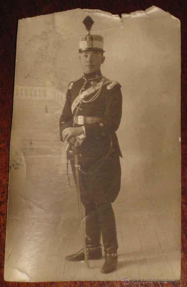 Military Antiques: ANTIGUA FOTOGRAFIA ALBUMINA DE TENIENTE  DE ARTILLERIA, FINALES SIGLO XIX PRINCIPIOS DEL XX - TRAJE