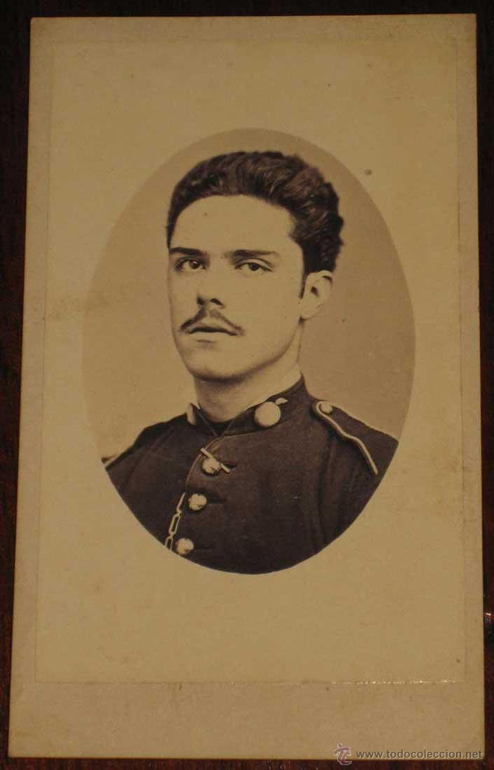 Militaria: ANTIGUA FOTOGRAFIA ALBUMINA DE MILITAR ESPA&Ntilde;OL - MIDE 10,5 X 6 CMS - FOTO J. P. GALIANO.