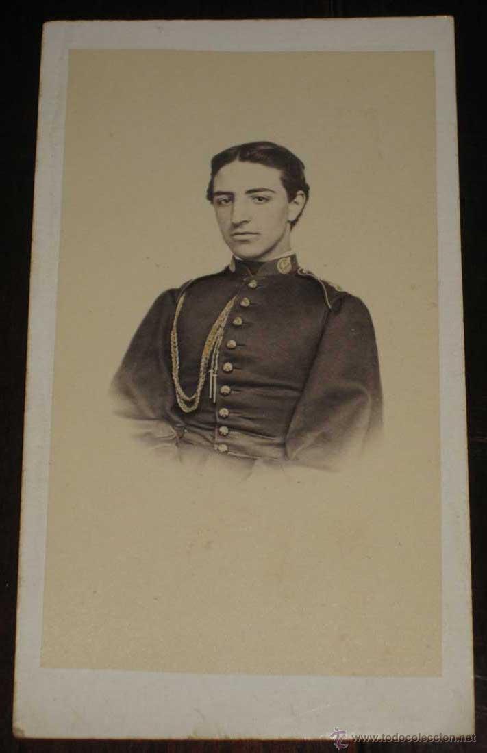 Military Antiques: ANTIGUA FOTOGRAFIA ALBUMINA DE MILITAR ESPA&Ntilde;OL - MIDE 10,5 X 6 CMS. APROX.