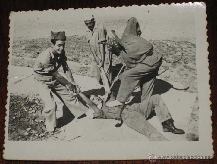Military Antiques: ANTIGUA FOTOGRAFIA DE RESTINGA - MARRUECOS - 1952 - SELLO POR EL REVERSO DE LABORATORIO FOTOGRAFICO