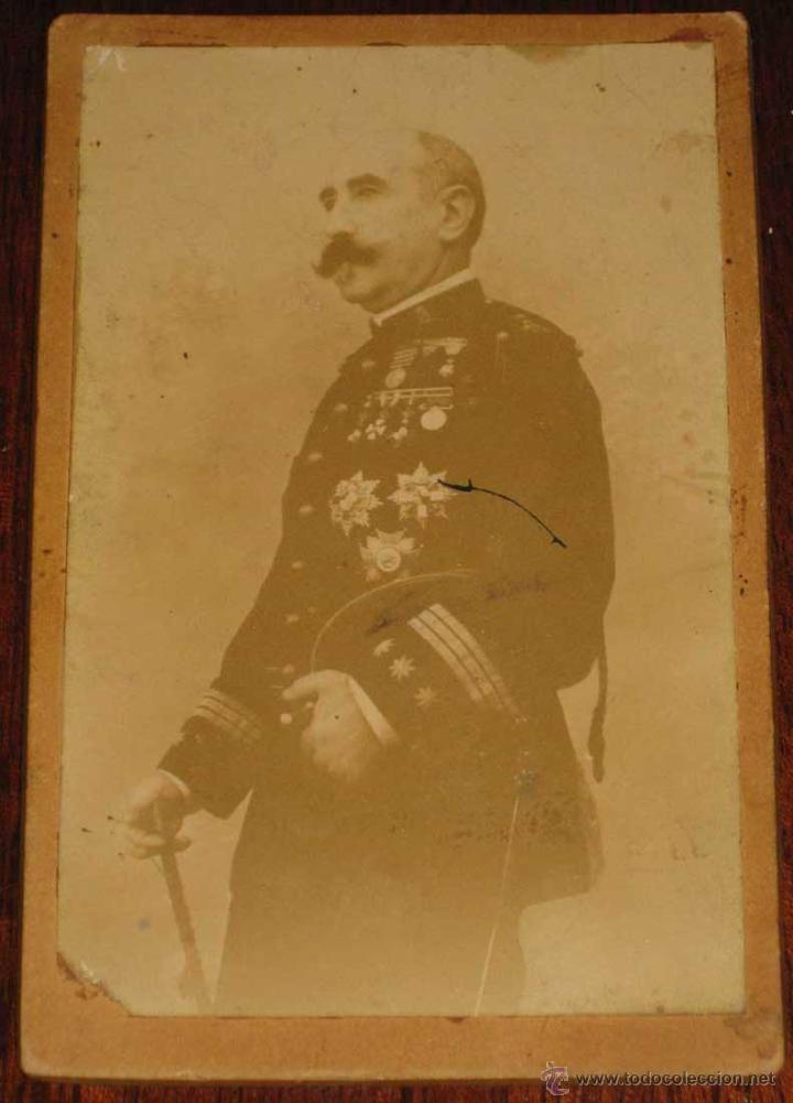 Military Antiques: ANTIGUA FOTOGRAFIA ALBUMINA DE CORONEL ESPA&Ntilde;OL - MIDE 12,5 X 7 CMS.