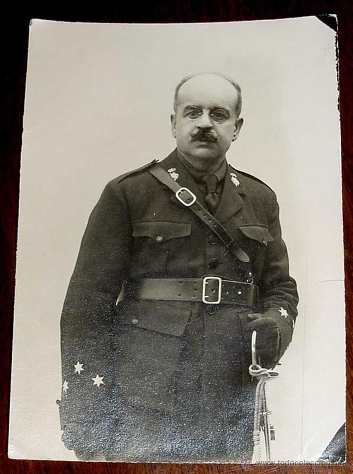 Military Antiques: ANTIGUA FOTOGRAFIA DE CAPITAN DEL EJERCITO ESPA&Ntilde;OL - TAMA&Ntilde;O POSTAL.