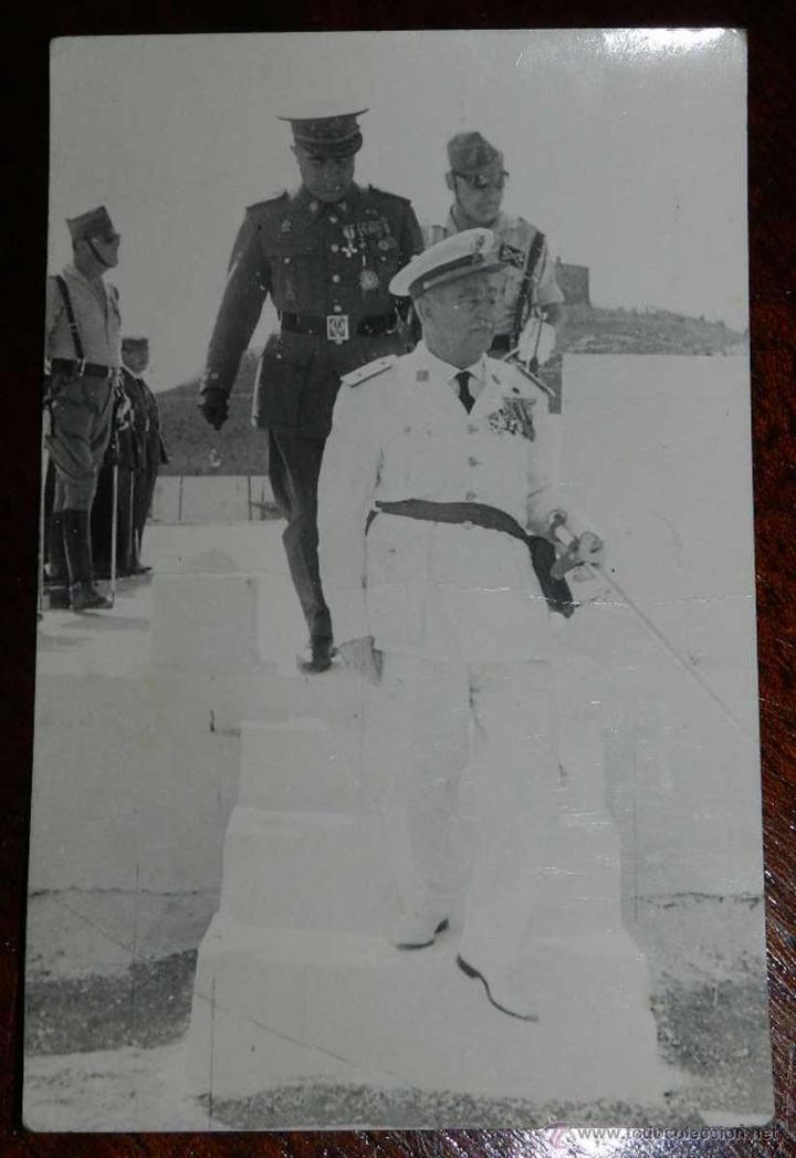 Military Antiques: ANTIGUA FOTOGRAFIA DE OFICIAL ESPA&Ntilde;OL EN  VISITA A LAS TROPAS DE LA LEGION - TAMA&Ntilde;O POSTAL.