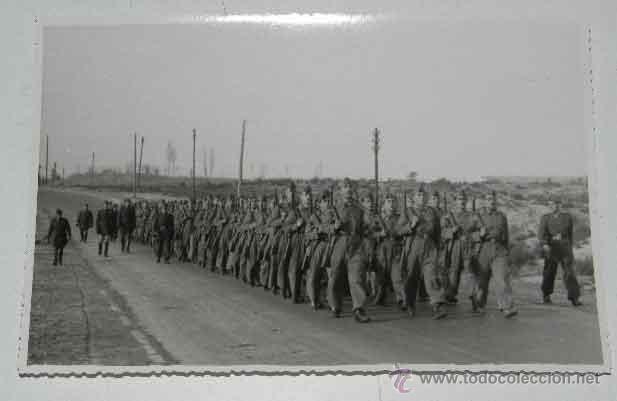 Militaria: ANTIGUA FOTOGRAFIA DE MANIOBRAS DE LA ACADEMIA DE INFANTERIA DE TOLEDO EN 1945 - FOTO RODRIGUEZ - MI