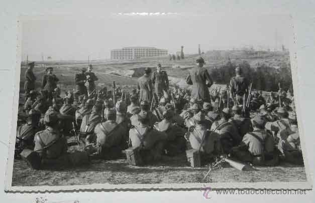 Military Antiques: ANTIGUA FOTOGRAFIA DE MANIOBRAS DE LA ACADEMIA DE INFANTERIA DE TOLEDO EN 1945 - FOTO RODRIGUEZ - MI