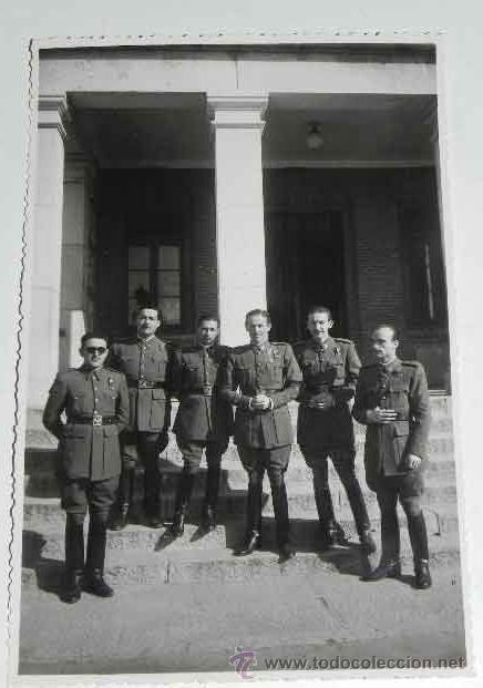 Military Antiques: ANTIGUA FOTOGRAFIA DE MILITARES DE LA ACADEMIA DE INFANTERIA DE TOLEDO EN 1945 - FOTO RODRIGUEZ - MI