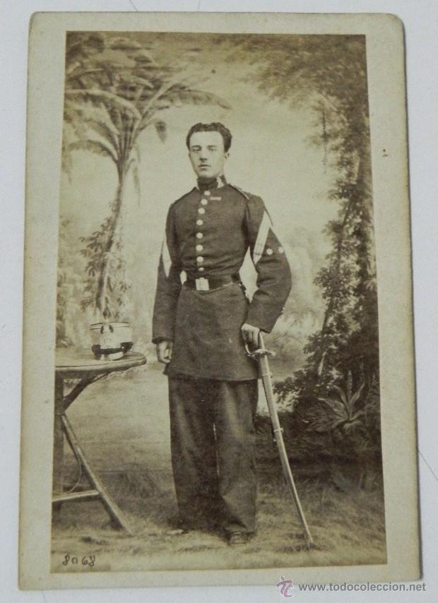 Militaria: Antigua fotografia albumina de Teniente Coronel del ejercito espa&ntilde;ol, epoca Alfonso XII, fotografia