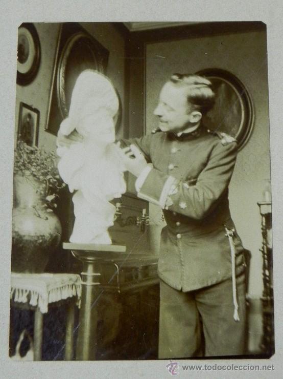 Militaria: Antigua fotografia albumina de Teniente del ejercito espa&ntilde;ol, epoca Alfonso XII, mide incluido el pa