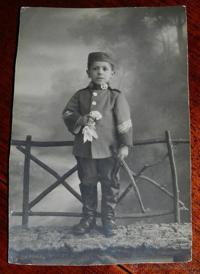 Military Antiques: ANTIGUA FOTOGRAFIA DE NI&Ntilde;O VESTIDO DE SUBOFICIAL DE SANIDAD MILITAR, TAMA&Ntilde;O POSTAL, FOTO CELEDONIO P