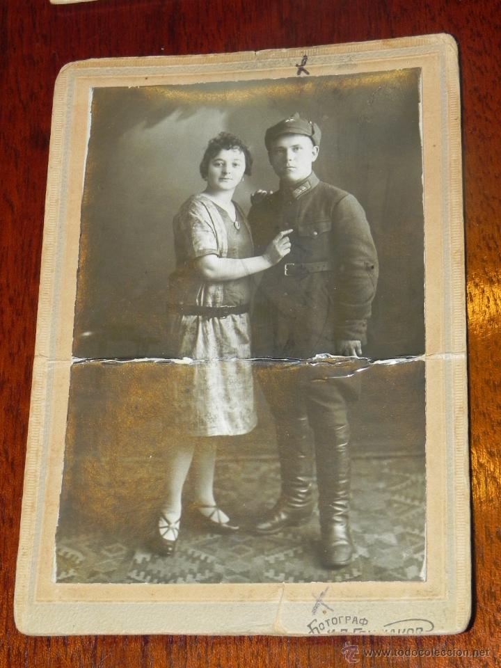 Military Antiques: ANTIGUA FOTOGRAFIA DE MILITAR RUSO, FUERTE DOBLEZ EN EL CENTRO DE LA FOTOGRAFIA, MIDE 15,5 X 11 CMS.