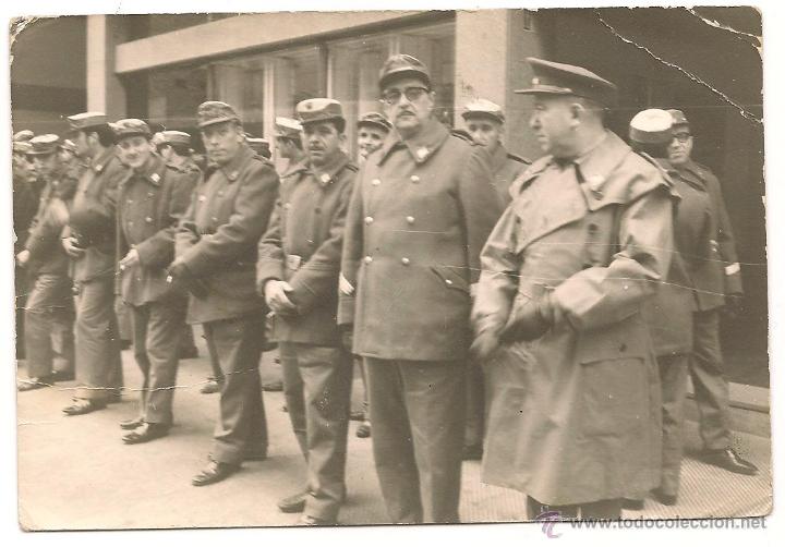 Militaria: OFICIALES Y SUBOFICIALES DE LA CRUZ ROJA EN LOS A&Ntilde;OS 60