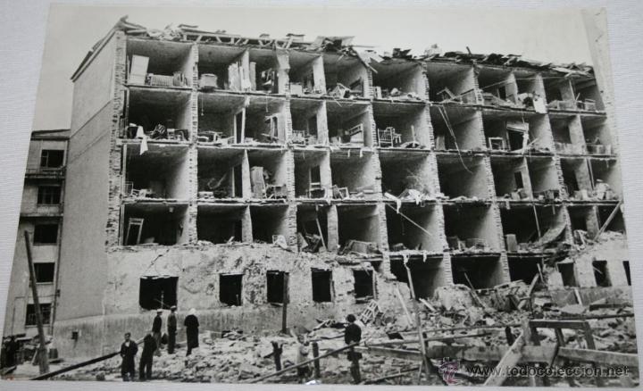 edificio destruido tras bombardeo en moscu - fo - Compra venta en  todocoleccion