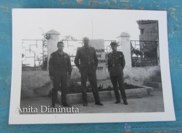 Militaria: ANTIGUA FOTOGRAFIA DE MILITARES DEL BATALLON DE CARROS MEDIOS 11 DIVISION - TANQUISTAS - EN BUEN EST