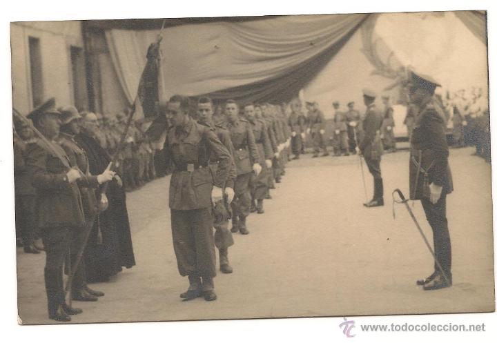 Militaria: SOLDADOS ESPA&Ntilde;OLES EN LOS A&Ntilde;OS 40 EN LA JURA DE BANDERA