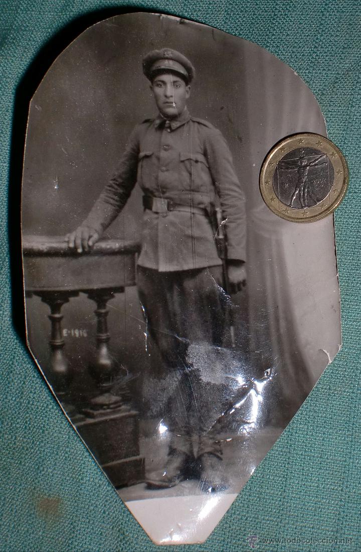 Militaria: Fotografia soldado 16 regimiento 1934