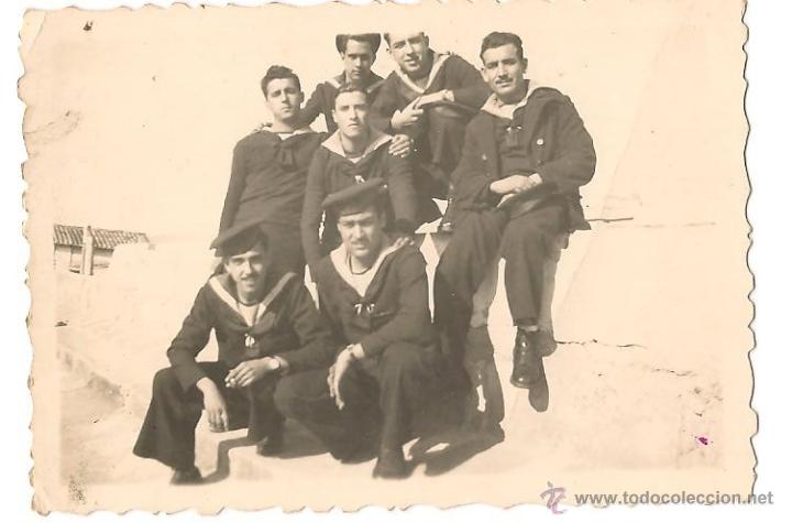 Militaria: SOLDADOS ESPA&Ntilde;OLES DE MARINA EN FECHA 16/3/1947