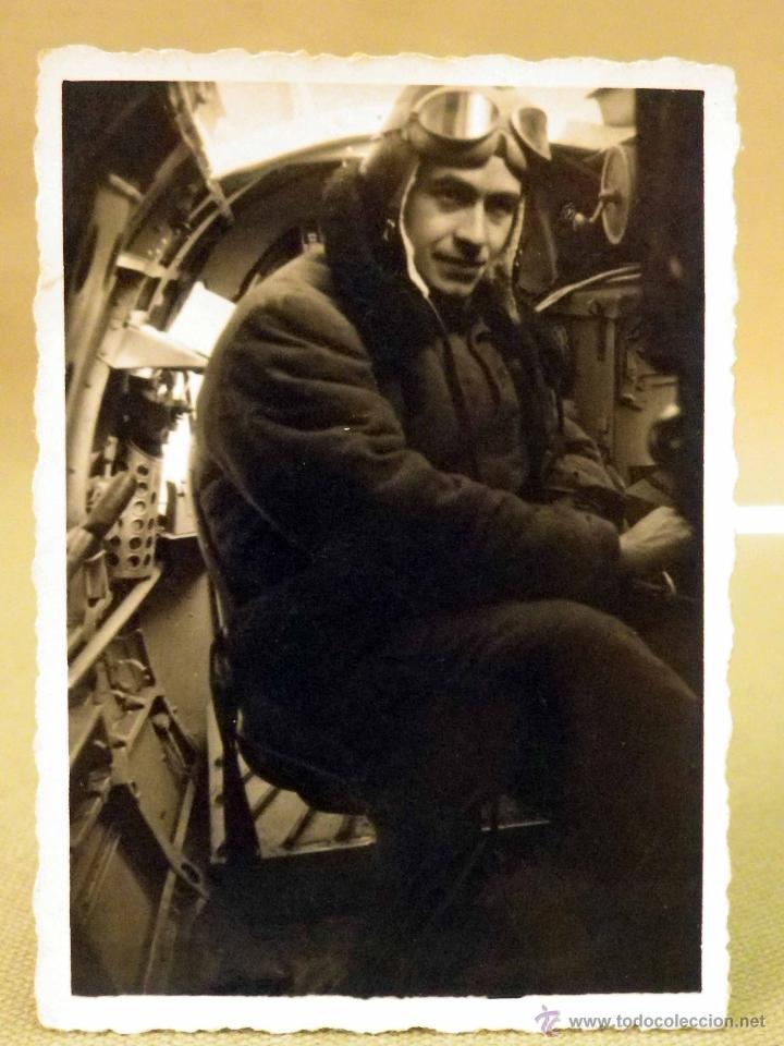 Militaria: FOTOGRAFIA MILITAR, ANTIGUA, OFICIAL, FUERZA AEREA, PILOTO, INTERIOR AVION, AVIACION, ESPA&Ntilde;A 1940S