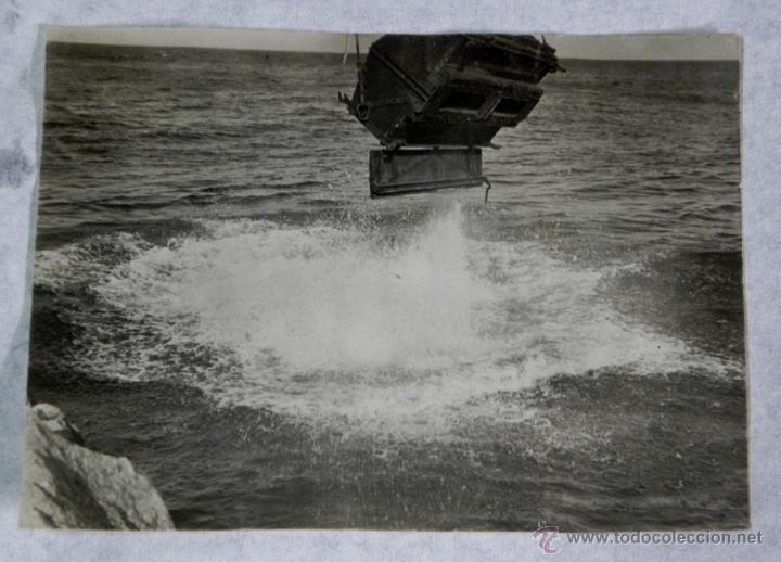 Military Antiques: FOTOGRAFIA DE MATERIAL DE CONSTRUCCION DEL MUELLE DE MELILLA, FOTOGRAFIA ZEGRI, MIDE 10,5 X 8 CMS. E