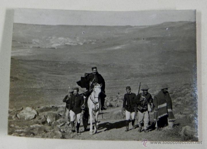 Military Antiques: FOTOGRAFIA DE LA GUERRA DEL RIF, OFICIALES Y SOLDADOS, FOTOGRAFIA ZEGRI, MIDE 5,7 X 4 CMS. El fotogr