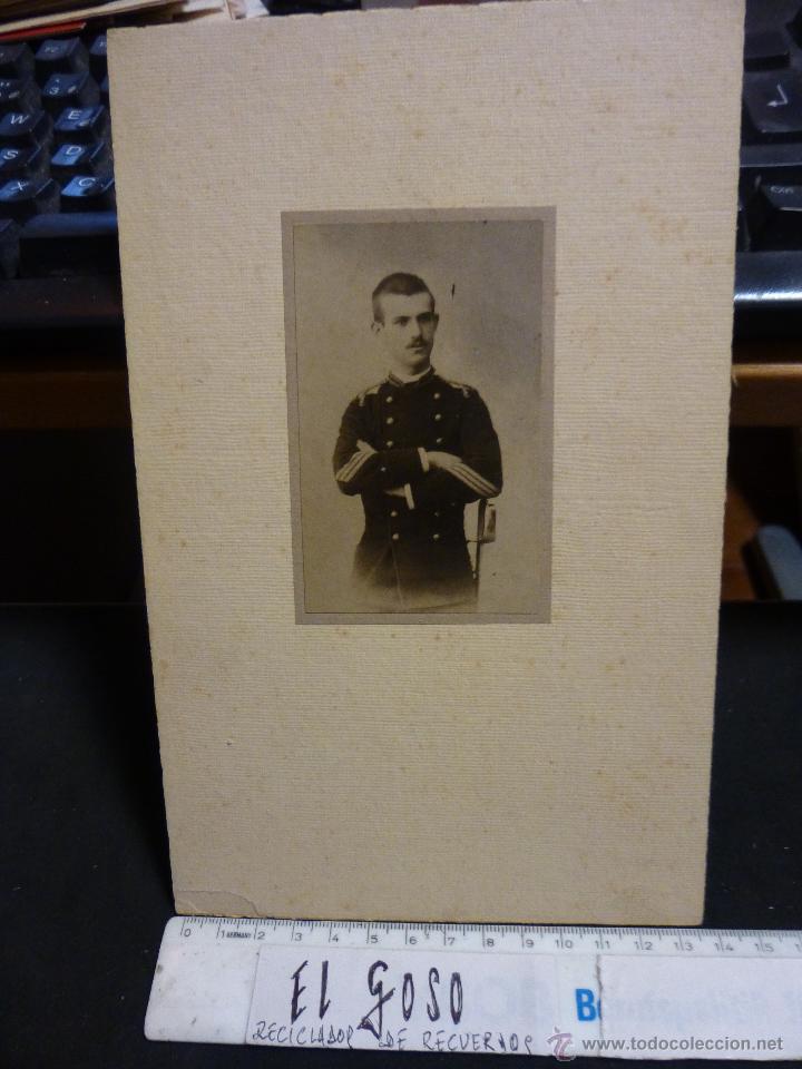 Militaria: ANTIGUA FOTOGRAFIA DE CADETE ACADEMIA GENERAL?..EN CARTON DE 22 X 14 CM. LA FOTO 9 X 6 CM.
