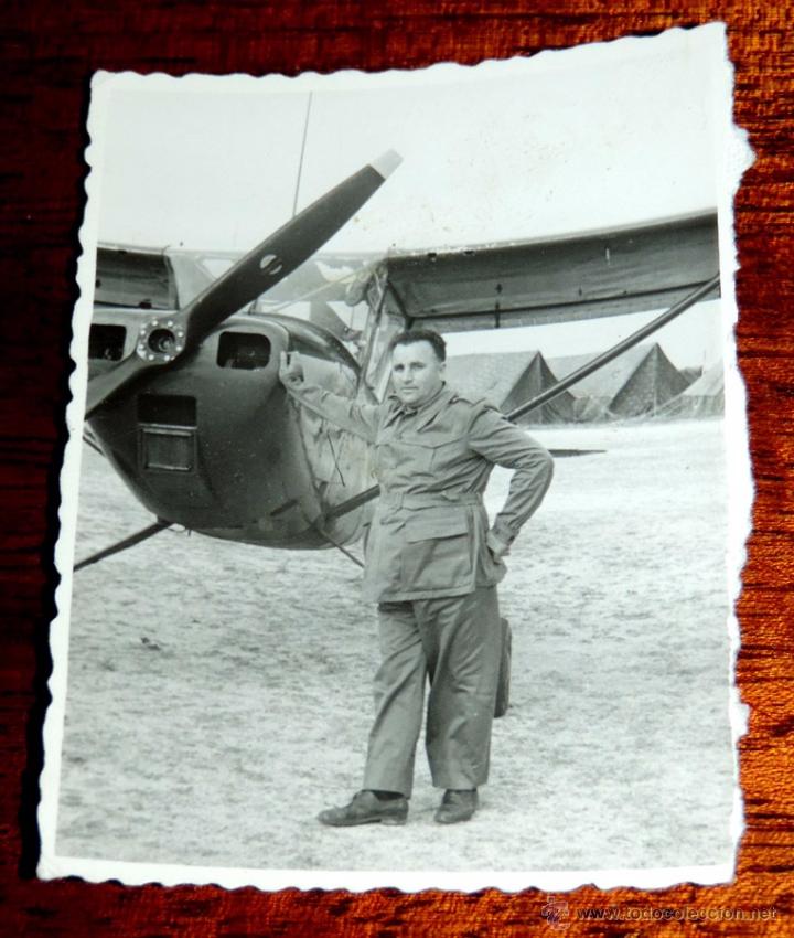 Military Antiques: FOTOGRAFIA DE MILITAR ESPA&Ntilde;OL JUNTO A AVIONETA, MIDE 7,5 X 5,5 CMS.