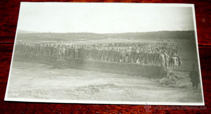 Military Antiques: FOTO POSTAL DE FIESTA GIMNASTICA MILITAR EN EL CAMPAMENTO DE LA SIERRA DE SIERRA DEL MONTSENY, CAMPE