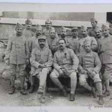 Militaria: P-1898. FOTOGRAFIA DE GRUPO DE OFICIALES EJERCITO FRANCES. PRIMERA GUERRA MUNDIAL. . Lote 50149024