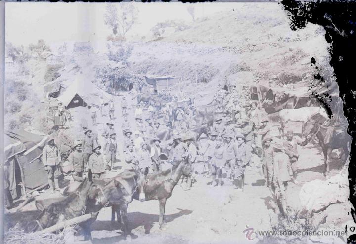 Military Antiques: FOTOGRAFIA DE CRISTAL NEGATIVO DE MILITARES EN MARRUECOS 1910 APROXIMADAMENTE, MIDE 14,8 X 10 CMS. A