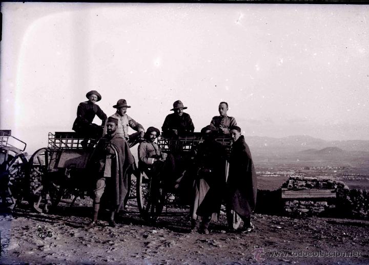 Military Antiques: FOTOGRAFIA DE CRISTAL NEGATIVO DE MILITARES EN MARRUECOS 1910 APROXIMADAMENTE, MIDE 14,8 X 10 CMS. A