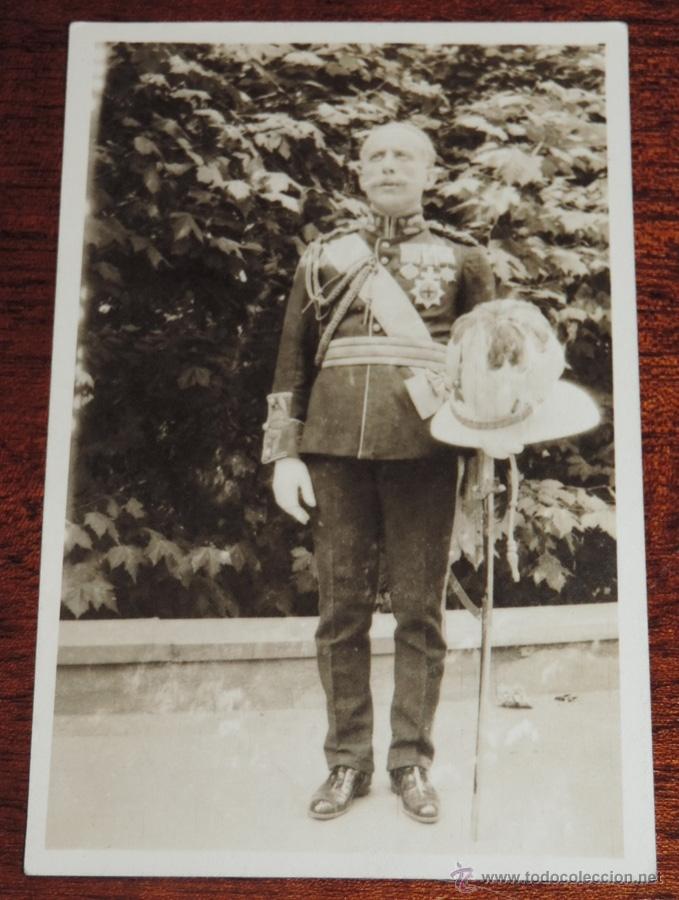 Militaria: ANTIGUA FOTO POSTAL DE GENERAL MUY CONDECORADO CON CASCO DE PLUMAS, EPOCA ALFONSO XIII, NO CIRCULADA