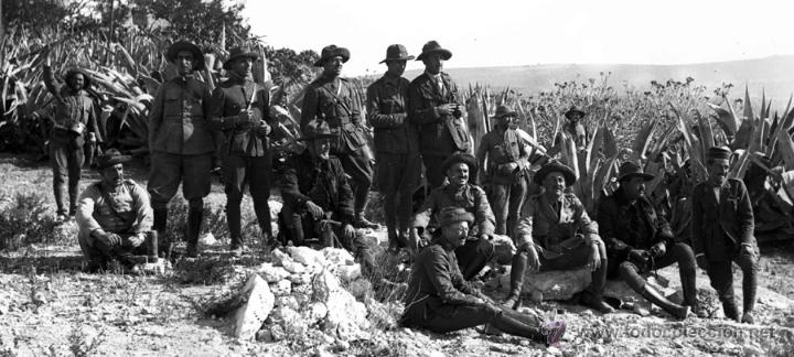 Militaria: FOTOGRAFIA DE CRISTAL NEGATIVO DE LA GUERRA DEL RIF, MILITARES EN MARRUECOS 1910 APROXIMADAMENTE, MI