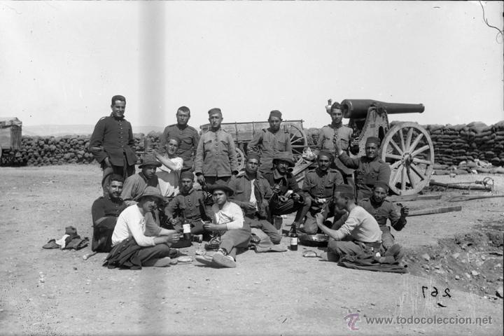 Militaria: FOTOGRAFIA DE CRISTAL NEGATIVO MILITARES EN LA GUERRA DEL RIF (MARRUECOS) 1912 APROXIMADAMENTE, MIDE