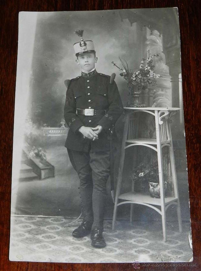 Military Antiques: FOTOGRAFIA DE MILITAR DE INFANTERIA CON CASCO ROS, TAMA&Ntilde;O POSTAL.
