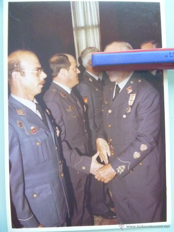 Militaria: GENERAL AVIACION MEDALLA MILITAR INDIVIDUAL Y COLECTIVA MERITO AEREO Y OFICIAL ESCUADRILLA AZUL