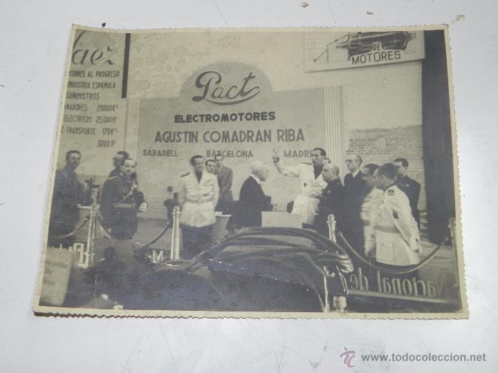 Militaria: FOTOGRAFIA DE FRANCO A&Ntilde;OS 40, EN LA EXPOSICION DE ELECTROMOTORES PACT, AGUSTIN COMADRAN RIBA, FOTOGR