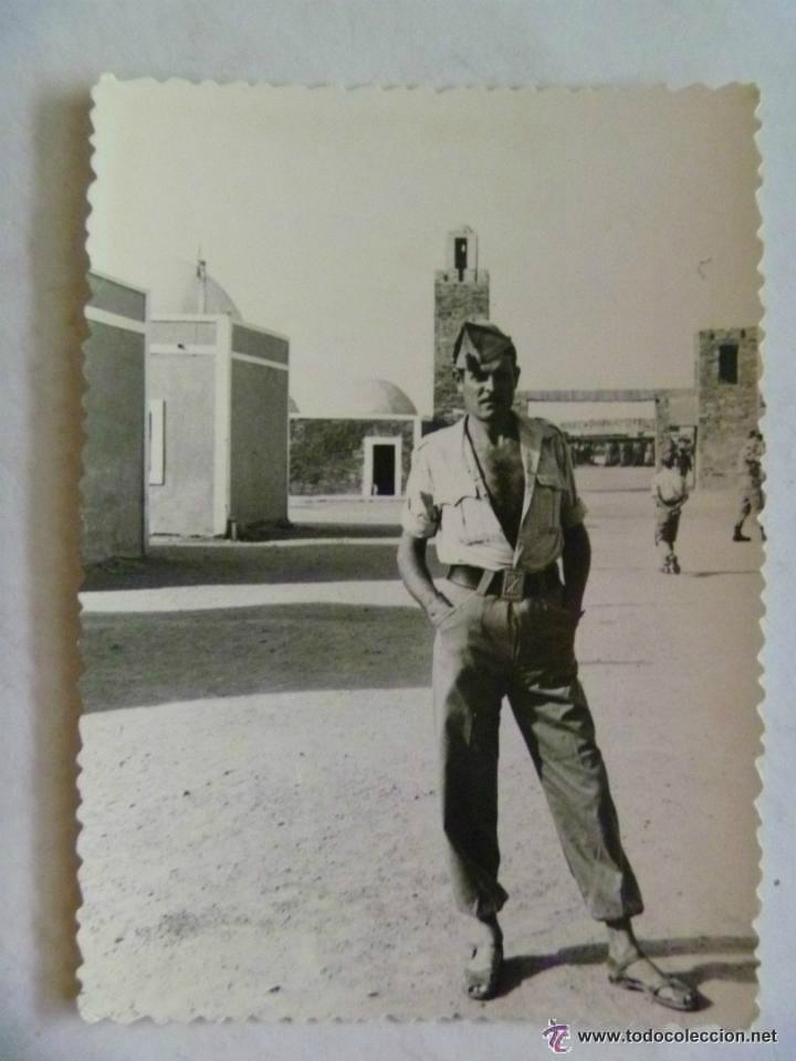 Militaria: LA LEGION : LEGIONARIO CON SANDALIAS ... 7 x 10 cm