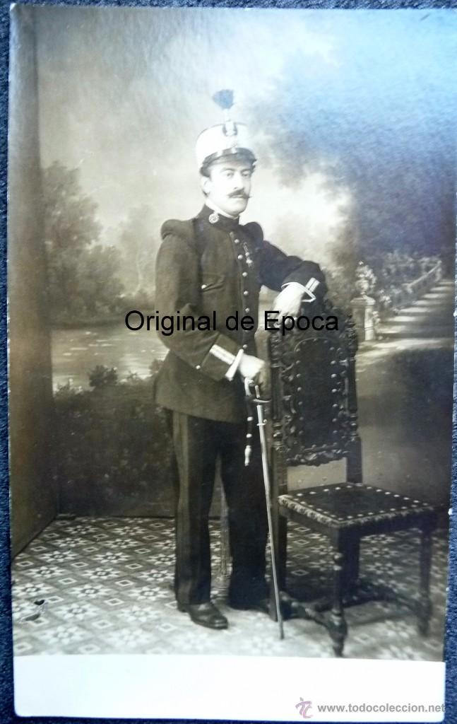 Militaria: (JX-1581)Fotografia de Brigada de Cazadores de Infanteria con uniforme de gala , Reg.n&ordm; 50