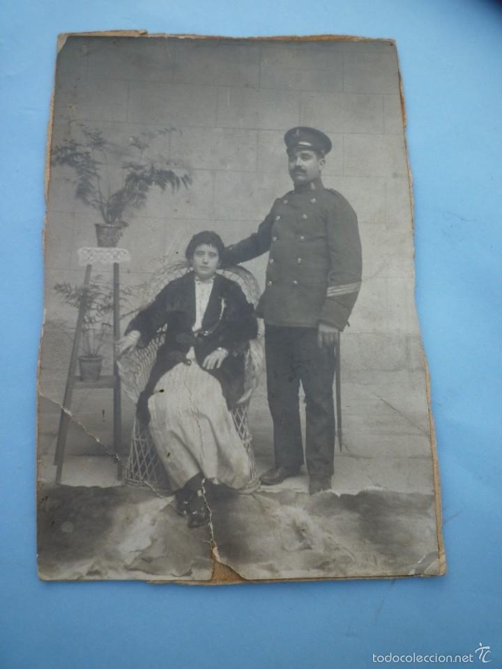 Militaria: FOTO MILITAR CON ESPOSA. A&Ntilde;OS 30.