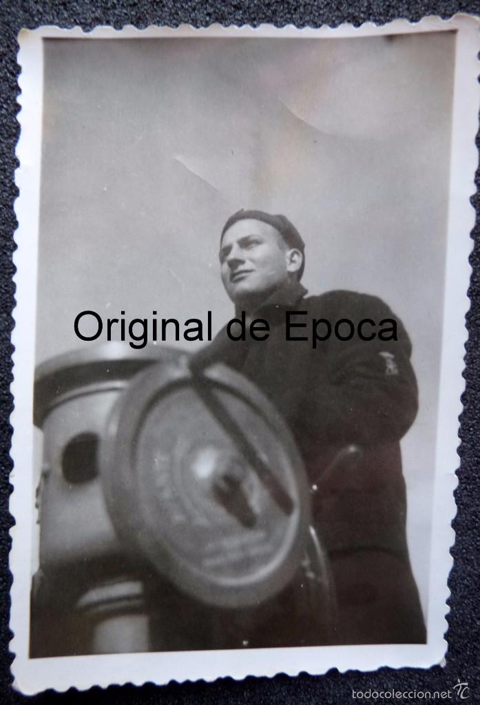 Militaria: (JX-1512)Fotograf&iacute;a de marinero del minador Marte , a&ntilde;os 60. medidas 6,00 cm x 9,00 cm .