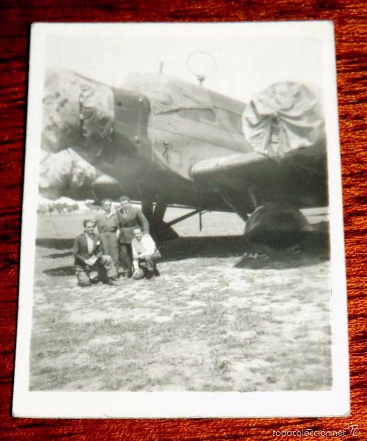 Militaria: Fotografia de avi&oacute;n Junkers JU-52, en bando nacional fuer&oacute;n utilizados para el transporte sanitario