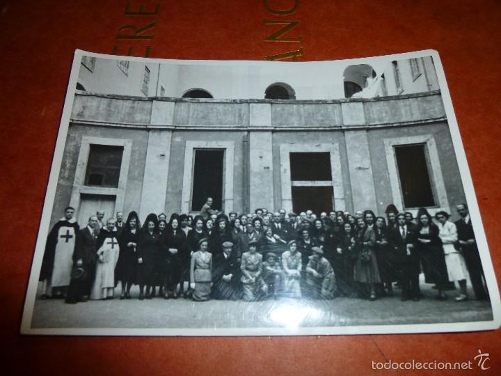 Militaria: fotografia de concentracion de requetes, seguramente montejurra, 18 x 13 cm.