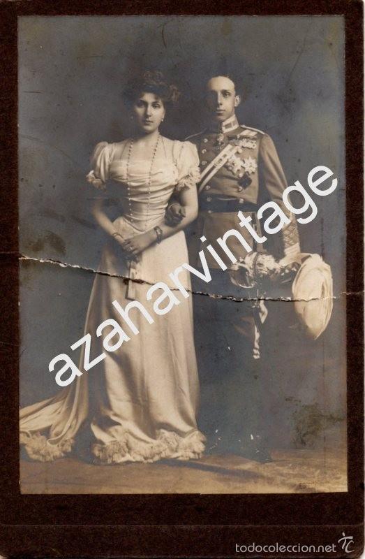 Militaria: ESPECTACULAR FOTOGRAFIA DEL REY ALFONSO XIII Y SU ESPOSA, 110X170MM