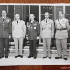 Militaria: ANTIGUA FOTOGRAFÍA ORIGINAL DE LA COMISIÓN MILITAR DEL PACTO DE BAGDAD. AÑO 1958. 21 X 16,7 CM 